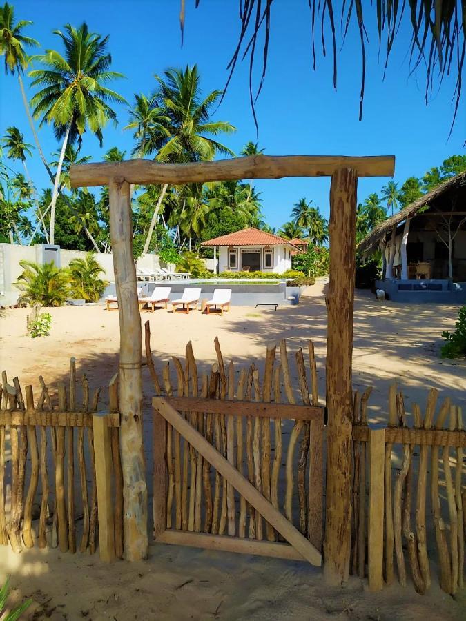 Sleeping Elephant Beach Resort 坦加拉 外观 照片