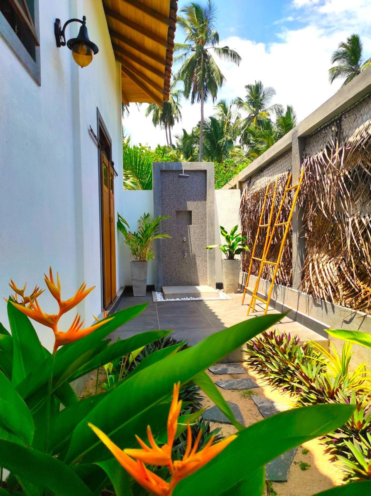 Sleeping Elephant Beach Resort 坦加拉 外观 照片