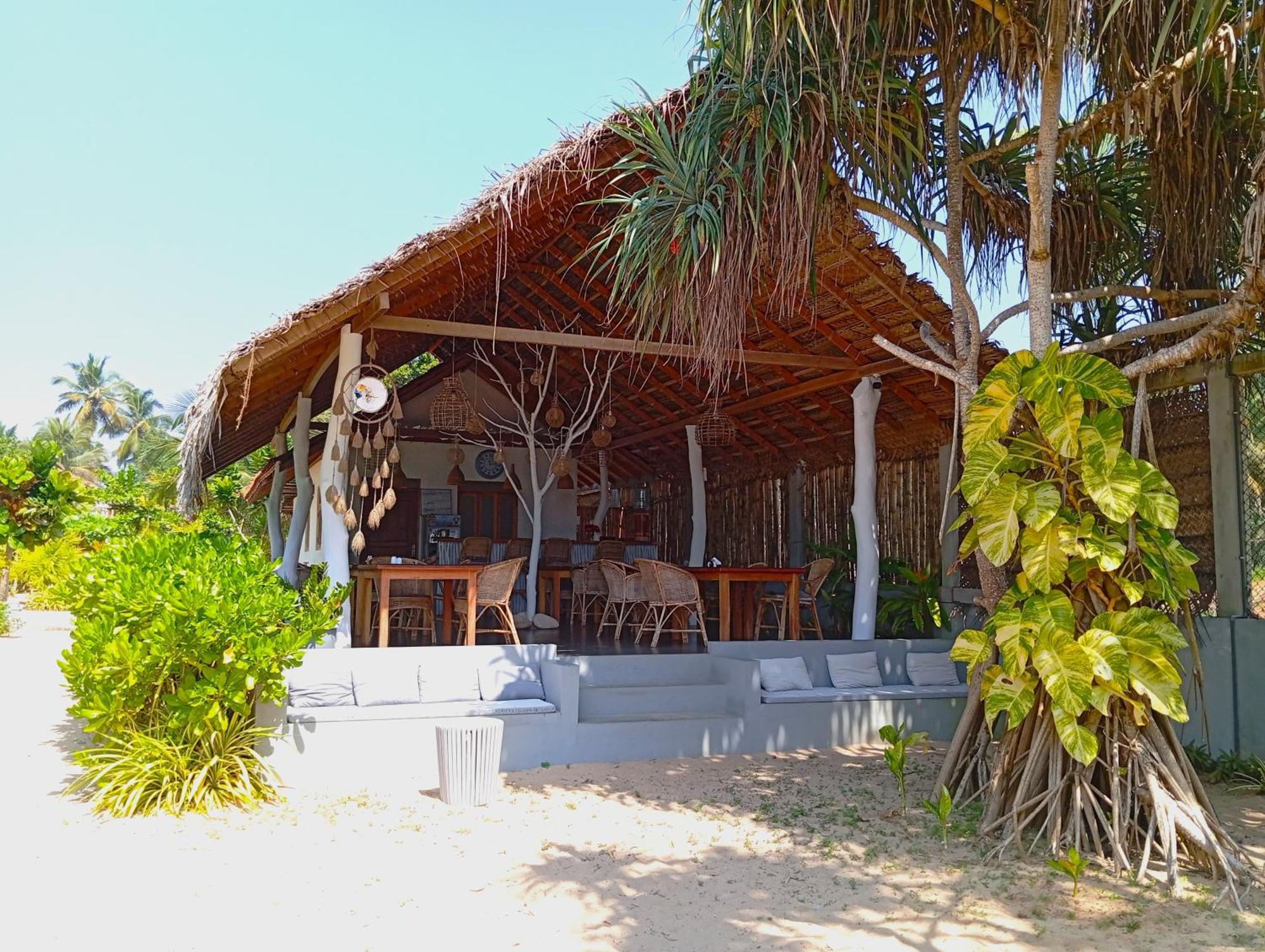 Sleeping Elephant Beach Resort 坦加拉 外观 照片